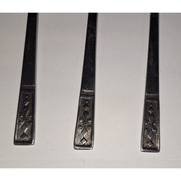 OXH60 Oxford Hall 3 Sugar Spoons Flatware Fleur De Lis Japan - Picture 2 of 9